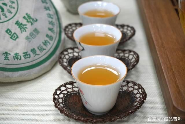 揭秘普洱茶选购3大误区：真假拼配与年份真相