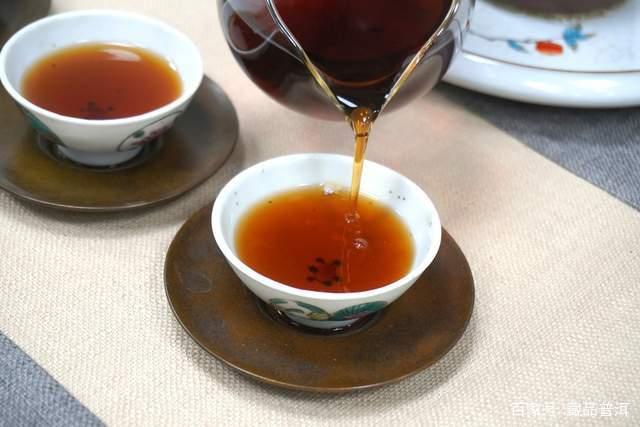 金孔雀熟饼：经典包装陈年茶香，口碑收藏佳品
