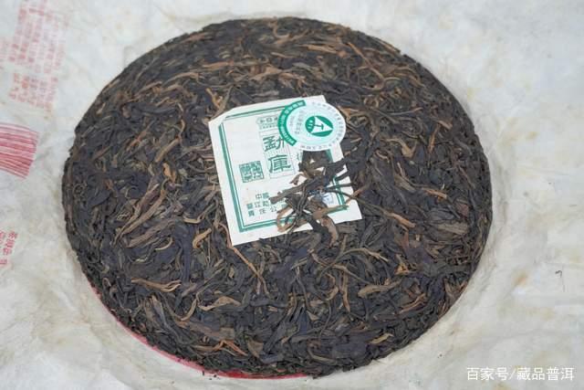 普洱茶为什么要做成紧压茶?紧压茶和散茶孰优孰劣?纯干货 普洱茶为什么要做成紧压茶?紧压茶和散茶孰优孰劣?纯干货