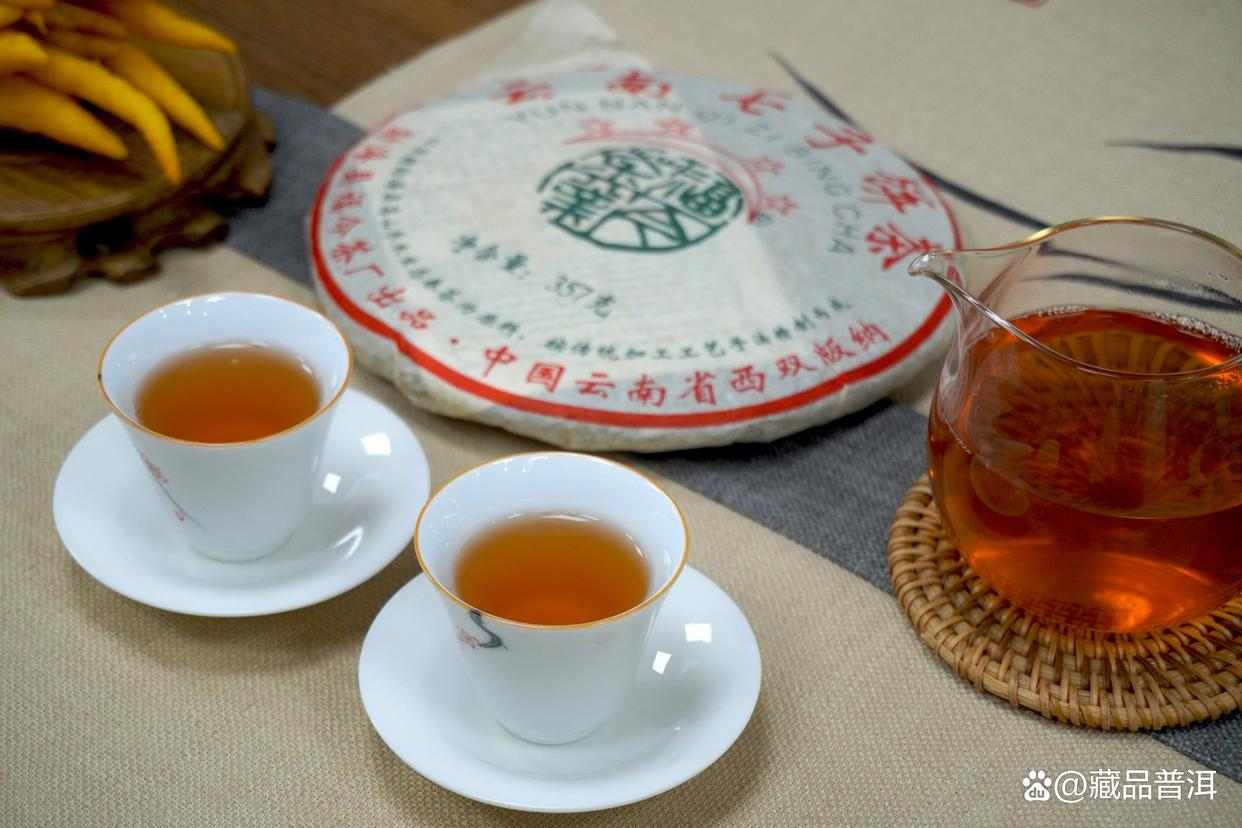 普洱茶为什么要做成紧压茶?紧压茶和散茶孰优孰劣?纯干货 普洱茶为什么要做成紧压茶?紧压茶和散茶孰优孰劣?纯干货