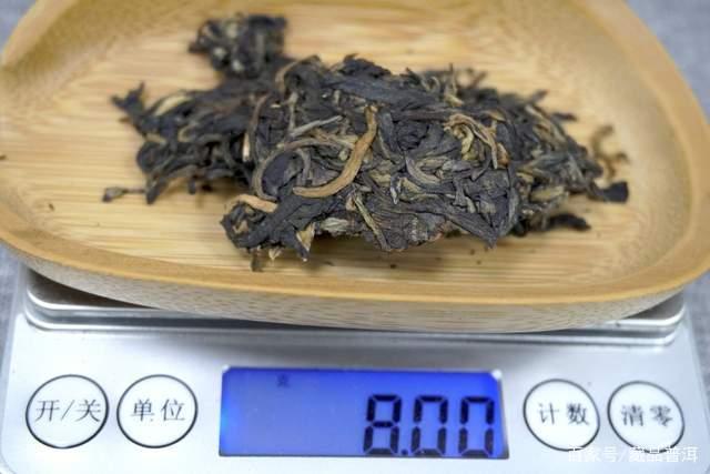 冲泡普洱茶如何让茶汤浓淡一致？行家经验分享，搭配小碎茶更好喝